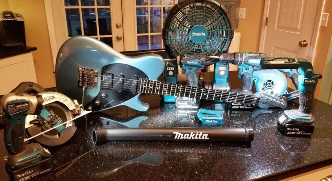 Makita Guitar