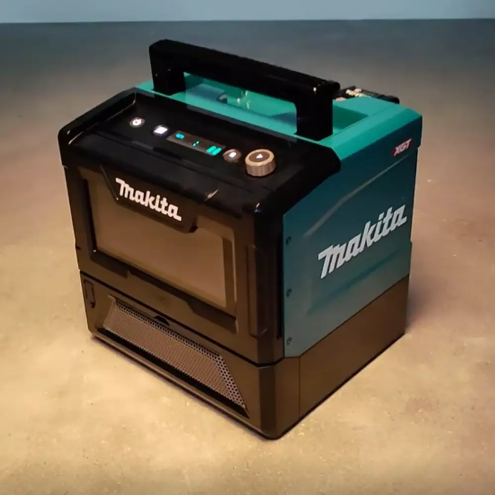 Brand New Makita Cordless Microwave 40V XGT - We've Used it
