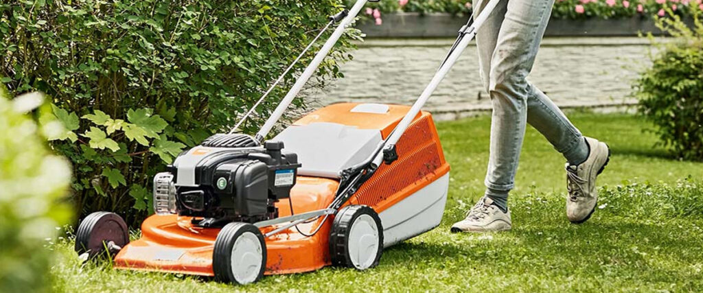The Best Petrol Lawn Mowers Of 2024 | ITS Hub